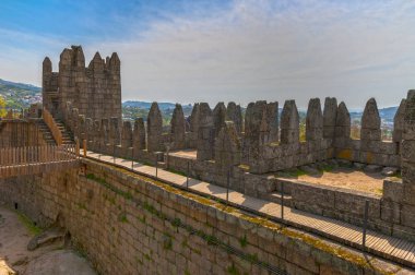 Portekiz 'deki Guimaraes Şatosu' nu ziyaret ediyoruz.