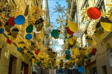 Fiesta Major de Gracia, Barselona 2018. Calle adornado durante Fiesta Major de Gracia, Barcelona 2018