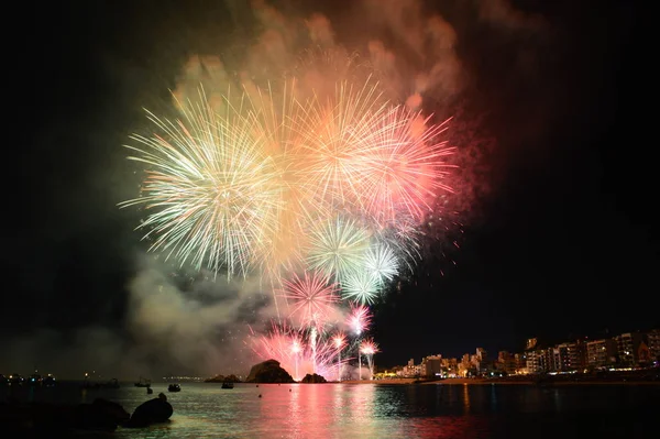 48º Concurso Internacional Fuegos Artificiales Costa Brava Concurso Fuegos Artificiales — Foto de Stock