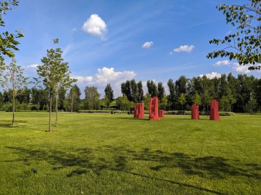 Skolkovo İnovasyon Merkezi, Moskova'nın Mozhaysky Bölgesinde inşa edilmekte olan yüksek teknolojili bir iş alanıdır.. 