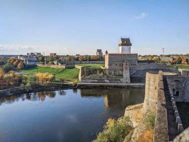 Ivangorod Kalesi, Rusya 'nın Leningrad Oblastı' nda bulunan bir ortaçağ kalesidir. Estonya 'nın Narva kentinin karşısında, Estonya ile Rusya sınırı boyunca Narva Nehri üzerinde yer almaktadır..