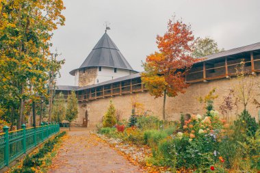 Pskov-Pechory Manastırı ya da Pskovo-Pechersky Dormition Manastırı veya Pskovo-Pechersky Manastırı, Pechory, Pskov Oblastı 'nda bulunan bir Rus Ortodoks erkek manastırı.