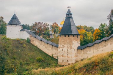 Pskov-Pechory Manastırı ya da Pskovo-Pechersky Dormition Manastırı veya Pskovo-Pechersky Manastırı, Pechory, Pskov Oblastı 'nda bulunan bir Rus Ortodoks erkek manastırı.