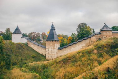 Pskov-Pechory Manastırı ya da Pskovo-Pechersky Dormition Manastırı veya Pskovo-Pechersky Manastırı, Pechory, Pskov Oblastı 'nda bulunan bir Rus Ortodoks erkek manastırı.