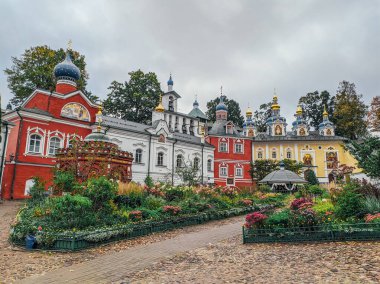 Pskov-Pechory Manastırı ya da Pskovo-Pechersky Dormition Manastırı veya Pskovo-Pechersky Manastırı, Pechory, Pskov Oblastı 'nda bulunan bir Rus Ortodoks erkek manastırı.
