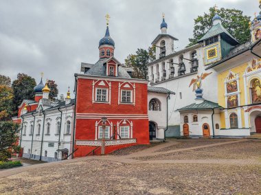 Pskov-Pechory Manastırı ya da Pskovo-Pechersky Dormition Manastırı veya Pskovo-Pechersky Manastırı, Pechory, Pskov Oblastı 'nda bulunan bir Rus Ortodoks erkek manastırı.