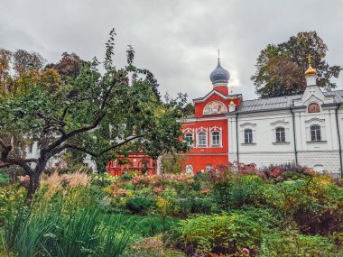 Pskov-Pechory Manastırı ya da Pskovo-Pechersky Dormition Manastırı veya Pskovo-Pechersky Manastırı, Pechory, Pskov Oblastı 'nda bulunan bir Rus Ortodoks erkek manastırı.
