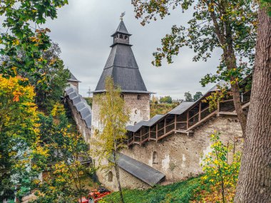Pskov-Pechory Manastırı ya da Pskovo-Pechersky Dormition Manastırı veya Pskovo-Pechersky Manastırı, Pechory, Pskov Oblastı 'nda bulunan bir Rus Ortodoks erkek manastırı.