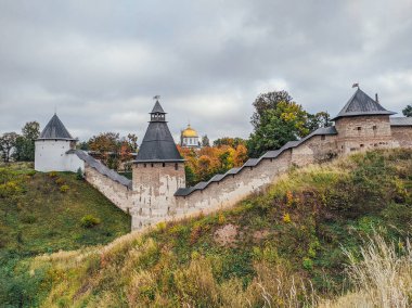 Pskov-Pechory Manastırı ya da Pskovo-Pechersky Dormition Manastırı veya Pskovo-Pechersky Manastırı, Pechory, Pskov Oblastı 'nda bulunan bir Rus Ortodoks erkek manastırı.