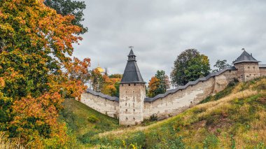 Pskov-Pechory Manastırı ya da Pskovo-Pechersky Dormition Manastırı veya Pskovo-Pechersky Manastırı, Pechory, Pskov Oblastı 'nda bulunan bir Rus Ortodoks erkek manastırı.