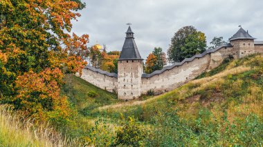 Pskov-Pechory Manastırı ya da Pskovo-Pechersky Dormition Manastırı veya Pskovo-Pechersky Manastırı, Pechory, Pskov Oblastı 'nda bulunan bir Rus Ortodoks erkek manastırı.