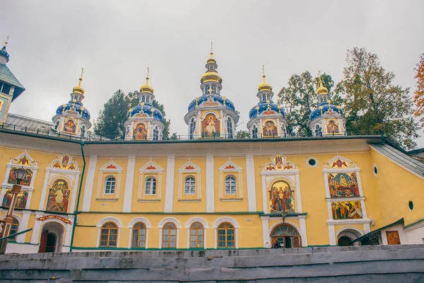 Pskov-Pechory Manastırı ya da Pskovo-Pechersky Dormition Manastırı veya Pskovo-Pechersky Manastırı, Pechory, Pskov Oblastı 'nda bulunan bir Rus Ortodoks erkek manastırı.