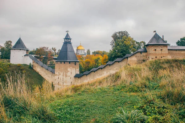 Pskov-Pechory Manastırı ya da Pskovo-Pechersky Dormition Manastırı veya Pskovo-Pechersky Manastırı, Pechory, Pskov Oblastı 'nda bulunan bir Rus Ortodoks erkek manastırı.