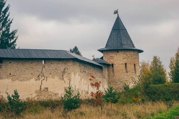 Pskov Pechorský Klášter Nebo Pskovo Pecherský Koleji Klášter Nebo Pskovo — Stock fotografie