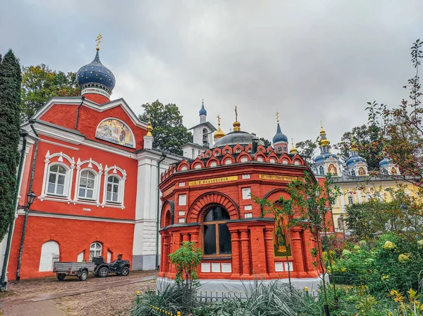 Pskov-Pechory Manastırı ya da Pskovo-Pechersky Dormition Manastırı veya Pskovo-Pechersky Manastırı, Pechory, Pskov Oblastı 'nda bulunan bir Rus Ortodoks erkek manastırı.