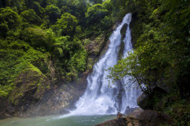 Tam nang şelale orman tropik bölge Milli Parkı Takua Pa Phang Nga Tayland