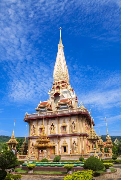 Wat Chalong或Wat Chaitararam — 图库照片