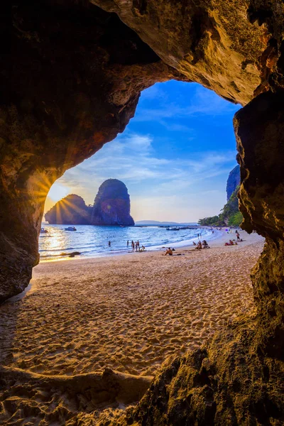 Phra nang grotte plage Mer thaïlandaise — Photo