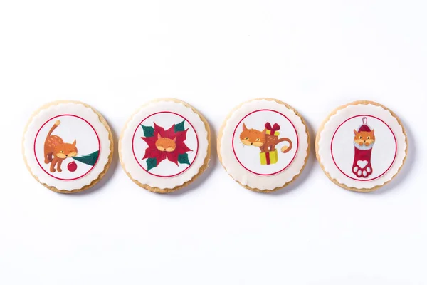 Galletas Mantequilla Caseras Con Diseño Gato Navidad Impreso Aislado Sobre —  Fotos de Stock