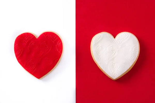 Red White Heart Shaped Cookies Valentine Day White Red Background — стоковое фото