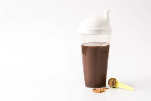 Choklad Protein Skaka Isolerade Vit Bakgrund Copyspace — Stockfoto