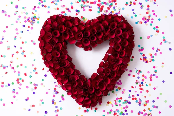 Heart Made Red Roses Decorated Confetti Isolated White Background Valentine — Stock Photo, Image