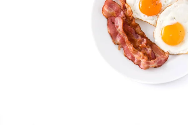 Smażone Jajka Boczek Śniadanie Białym Tle Widok Góry Tło — Zdjęcie stockowe
