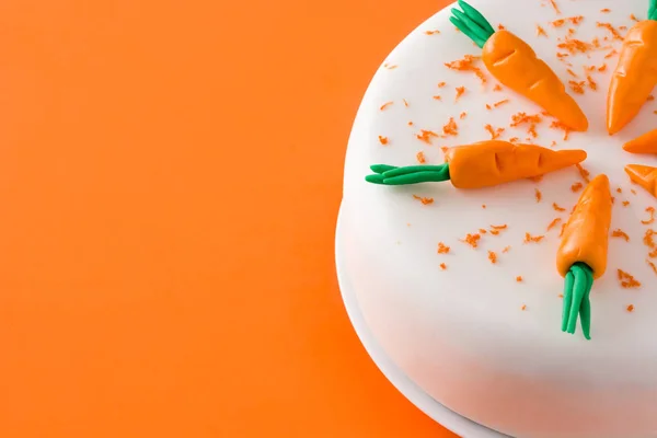 Dolce Torta Carote Sfondo Arancione Copyspace — Foto Stock