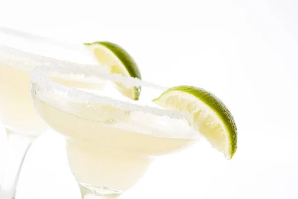 Margarita Cocktails Lime Glass Isolated White Background Copyspace — Stock Photo, Image