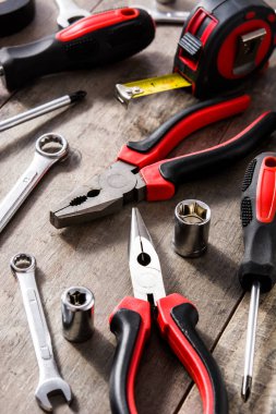 Yapı araçları onarım seti