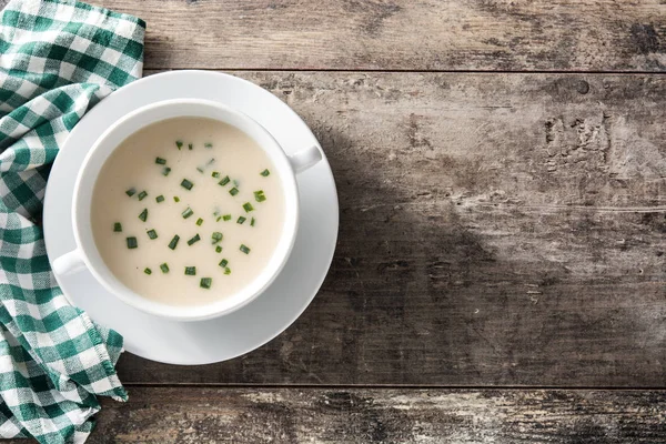 Französisch Vichyssoise Suppe Schüssel Auf Hölzernem Tisch Draufsicht Kopierraum — Stockfoto