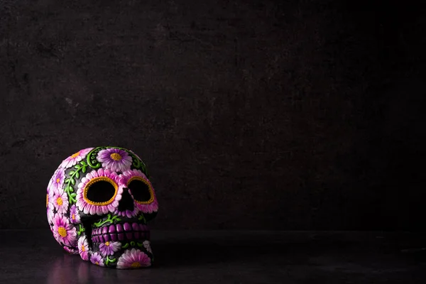 Typische Mexicaanse Schedel Geschilderd Zwarte Achtergrond Dia Los Muertos Ruimte — Stockfoto