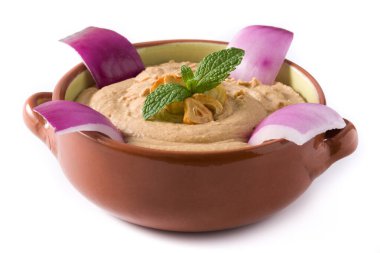 Beyaz arka planda izole edilmiş kâsede gofio escaldado.