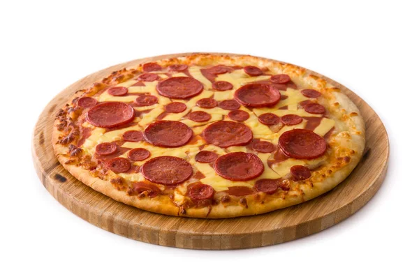 Pizza Italiana Pepperoni Sobre Base Redonda Madera Aislada Sobre Fondo —  Fotos de Stock