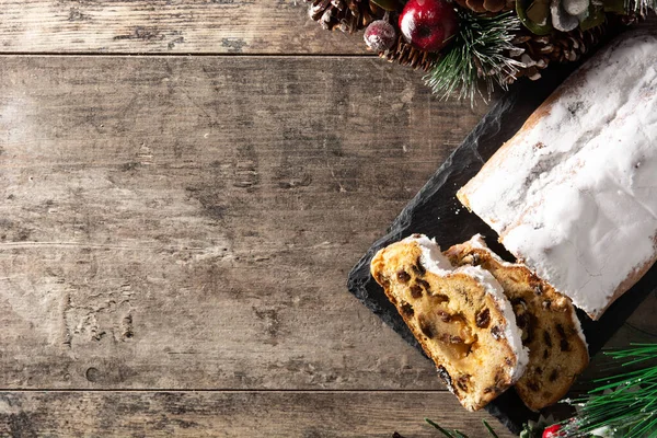 Bolo Frutas Natal Stollen Mesa Madeira Vista Superior Espaço Cópia — Fotografia de Stock