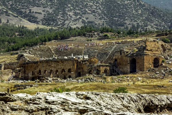 Pamukkale. Turkey.June 7, 2018.View Hierapolis antik şehir kalıntıları.