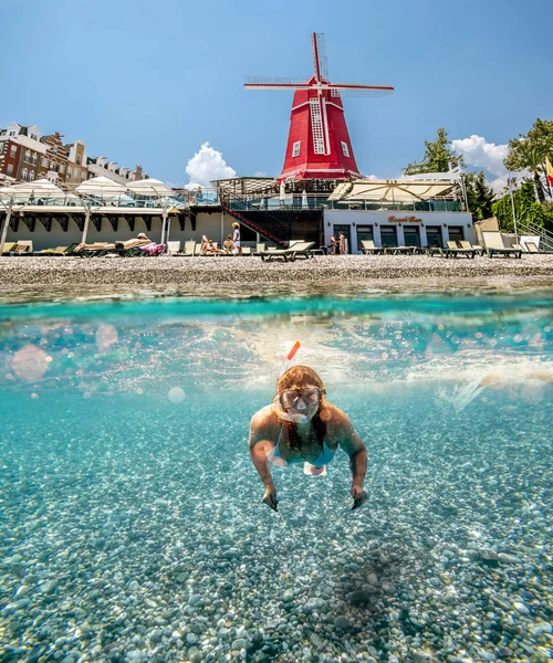 ケメル Turkey June 水上と水中のケメルのビーチと海岸の 2018 View — ストック写真