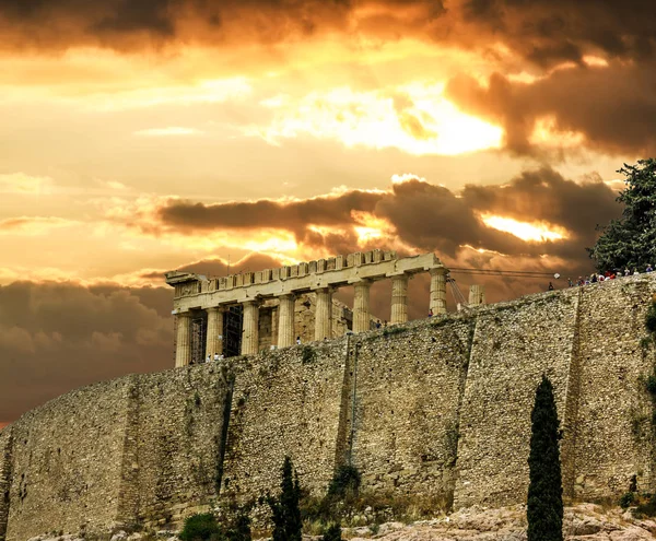 Parthenon op de Acropolis-heuvel in Griekenland. — Stockfoto