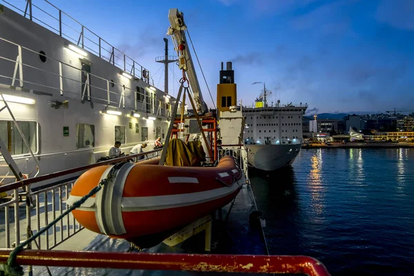 View from the deck of the ferry to the port of Piraeus in Athens — Stock Photo, Image