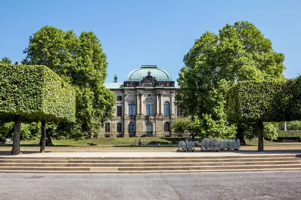 Pałac Japoński w dzielnicy New City w Dreźnie. — Zdjęcie stockowe