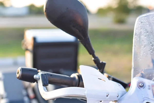 Motocicleta Lavado de coches Motocicleta Limpieza de bicicletas grandes con inyección de espuma — Foto de Stock