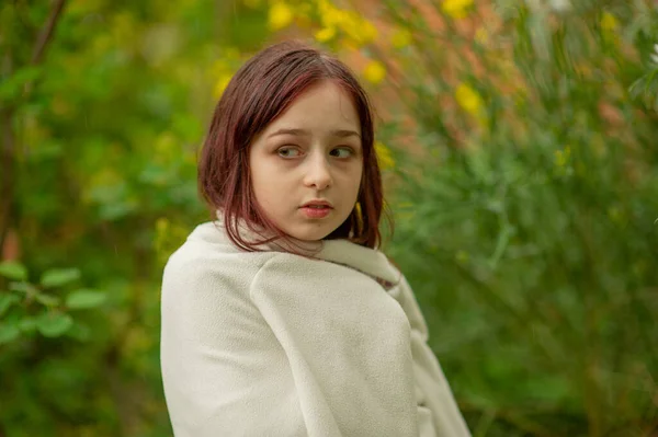 Retrato Uma Menina Menina Anos Representantes Geração Alfa São Muito — Fotografia de Stock