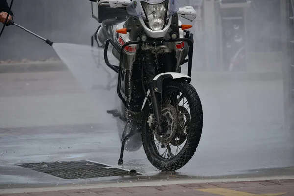 Motorcycle Car Wash Motorcycle Big Bike Cleaning Busa Injection Make — Stok Foto