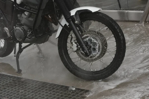 Motorka Myčka Aut Motocykl Big Bike Čištění Pěnovou Injekcí Make — Stock fotografie