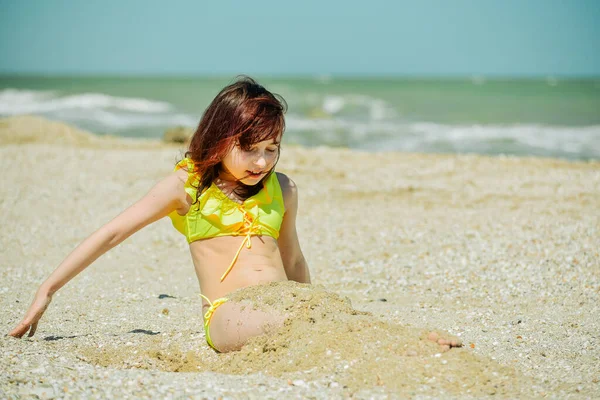 Niña Años Mar Retrato Joven Unos Años Arena Vacaciones Verano — Foto de Stock