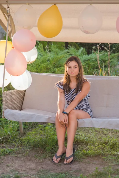 Gadis Remaja Dan Balon Balon Gadis Balon Liburan Ulang Tahun — Stok Foto