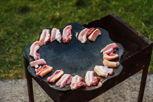 Bacon Frito Tiras Bacon Rashers Sendo Cozidos Frigideira Bacon Sizzling — Fotografia de Stock