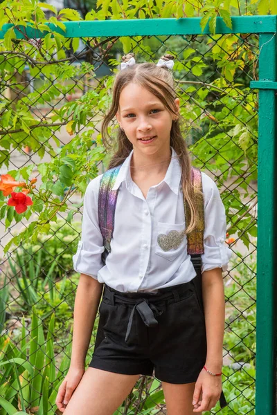 Liten Flicka Som Förbereder Sig För Att Till Skolan Tjej — Stockfoto