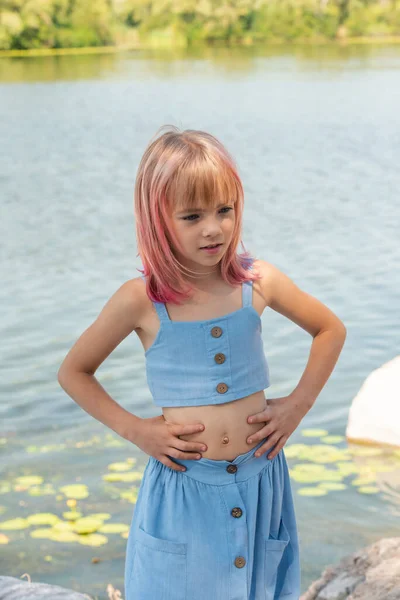 Lindo Retrato Niña Retrato Aire Libre Linda Niña Día Verano — Foto de Stock