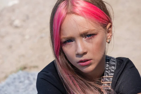 Bonito Criança Menina Retrato Retrato Livre Menina Bonito Dia Verão — Fotografia de Stock